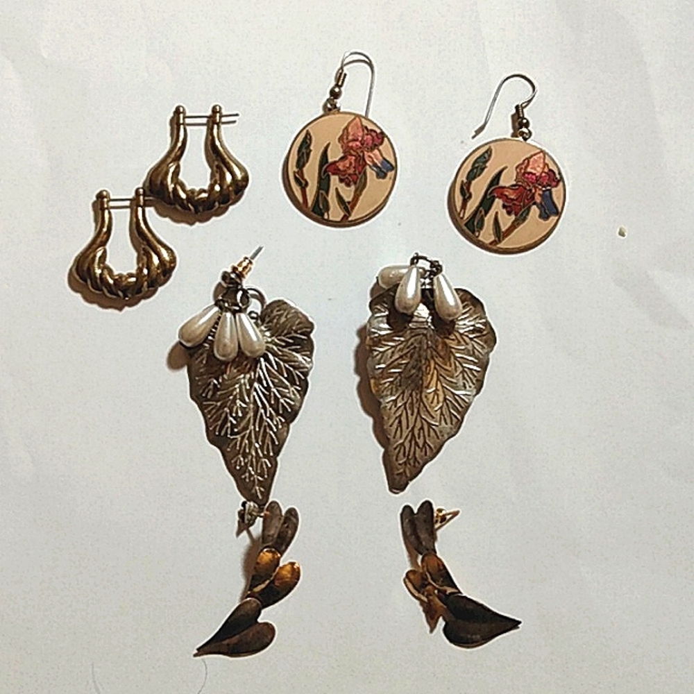 Costume jewelry earrings